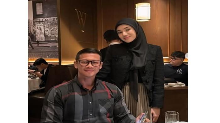SUAMI CLARA SHINTA - Potret Muhammad Alexander Assad atau dikenal sebagai Lxa dan Clara Shinta. Kini rumah tangga disorot setelah muncul dugaan perselingkuhan Alexander.
