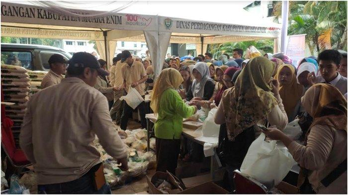 Pasar Murah di Muara Enim Hanya 1 Jam, 10 Ton Beras dan 2 Ton Telur Ayam Ludes Terjual