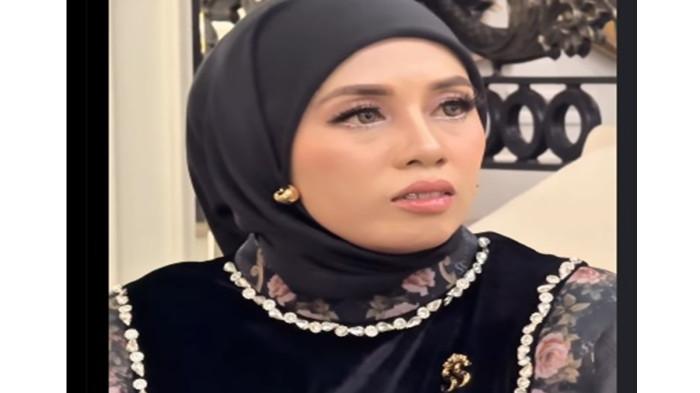 Curhat Safitri Diberi Shella Saukia Gepokan Uang untuk Modal Usaha hingga Didandani: Izin Allah