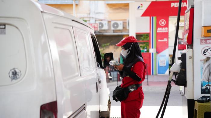 Pertamina Patra Niaga Regional Sumbagsel terus memastikan ketersediaan pasokan energi bagi masyarakat tetap aman selama libur lebaran 2026.Hal ini dilakukan untuk mengantisipasi peningkatan kebutuhan energi menjelang arus mudik dan arus balik Idulfitri di wilayah Sumatera Bagian Selatan.