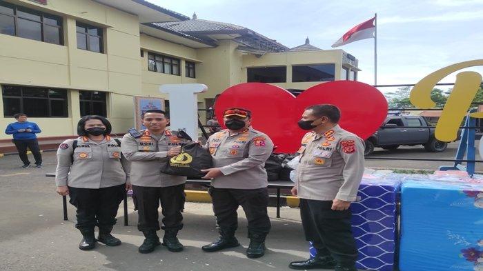 Polri Distribusikan 3.000 Sembako, Bantu Korban Gempa Cianjur