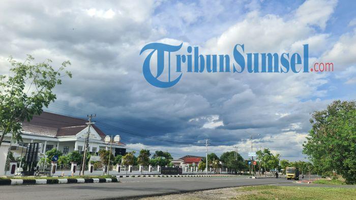 Prakiraan Cuaca OKU Timur Hari Ini, 8 November 2025, Hujan Ringan Bakal Mengguyur Sebagain Wilayah