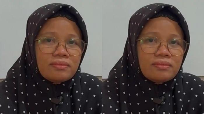 CURHATAN GURU HONORER- Risnawati, salah satu mantan guru Honorer SMAN 1 Luwu Utara mencurahkan momen pahit saat gajinya dengan hororer lain belum terbayar selama 10 bulan.