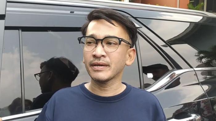 RUBEN ONSU - Ruben Onsu saat ditemui di Tendean, Jakarta Selatan, Selasa (29/8/2023). Ruben Onsu ternyata masih menanggung biaya hidup Sarwendah dan anak-anaknya setelah cerai.