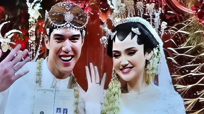 PERNIKAHAN : Ayah kandung Syifa Hadju tidak hadir di pernikahan putrinya dengan El Rumi.