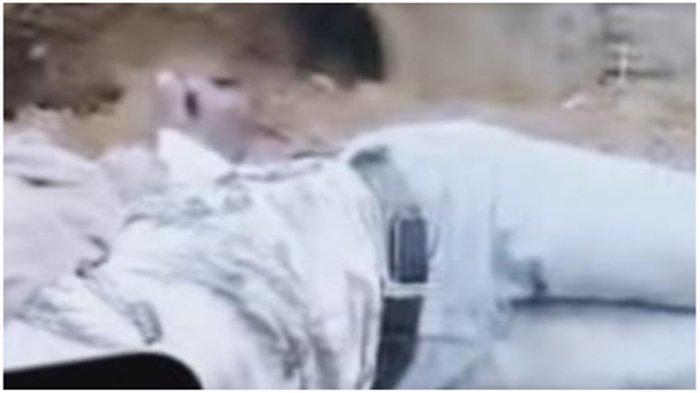 VIRAL Pria Terkapar Bersimbah Darah di Pinggir Jalan Ada Luka Tusuk, Ternyata Karyawan PT LPI