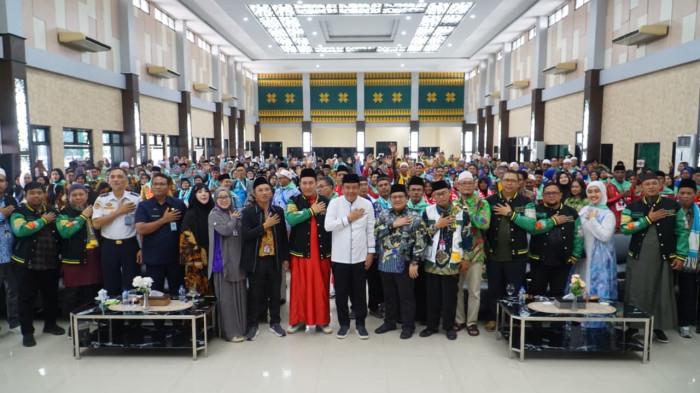 Wagub Sumsel Cik Ujang Lepas Secara Langsung 433 Jemaah Umrah Asal Sumsel