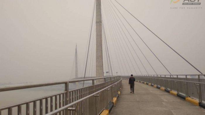 Kabut Asap Kembali Landa Kota Jambi, ACT Datangkan Relawan Pemadam Kebakaran dan Tebar Masker