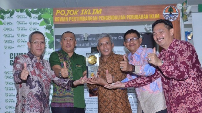 Bupati Iskandar Persembahkan Adipura untuk Masyarakat OKI, Ini Pesannya Pada Warga