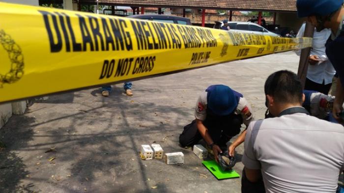 Dengan Santai, Hatta Bawa Granat Aktif ke Mapolsek SU I Menggunakan Bentor