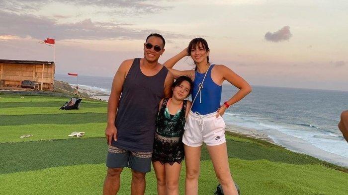 Tak Sengaja Terekspos Oleh sang Suami, Ardi Bakrie, Tato Nia Ramadhani Bikin Salfok Netizen