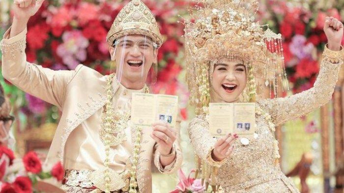 Oki Setiana Dewi Sebut Ria Ricis dan Teuku Ryan Malu-malu Saat Pertama Kali Bersentuhan