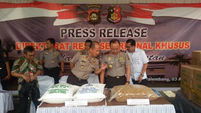 Satu Ton Bawang Goreng Ilegal Asal Tiongkok Diamankan