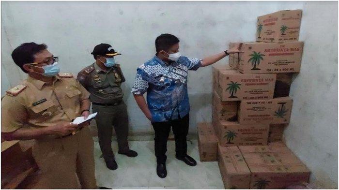 Tim Gabungan Sidak Minimarket dan Pasar di Martapura, Temukan 1/2 Ton Minyak Goreng di Gudang Toko