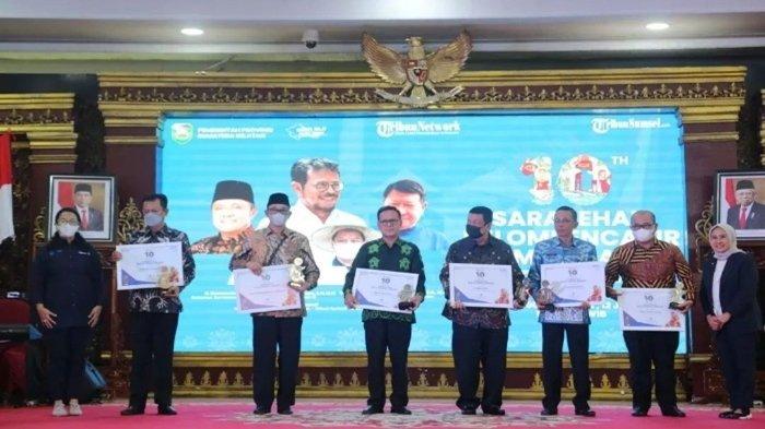 Bupati PALI Terima Penghargaan Inovasi Bidang Pertanian dan Pangan, Talas Beneng yang Menjanjikan