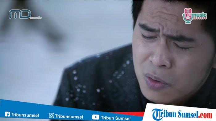 Biaya Makan Anjing dan Kucingnya Lebih Mahal dari Cakra Khan: Kalau Saya Daun Singkong, Ikan Asin