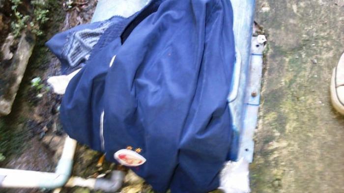 Celana Pendek Striker SFC U21 Tertinggal di Rumah Susun