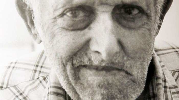 Petani Ini Cegukan Selama 68 Tahun, Setelah Sembuh Malah Meninggal Setahun Kemudian