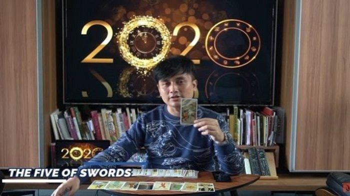 Tahun 2020, Denny Darko Ramalkan Ada Artis Pria yang Tega Ceraikan Istrinya karena Godaan Pelakor