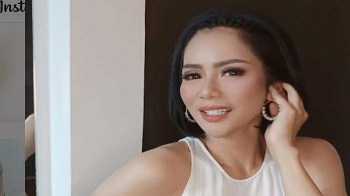 Didenda Tak Pakai Masker di Dalam Mobil, Devi Bingung Apa Harus Bermasker Saat dengan Suami di Kasur