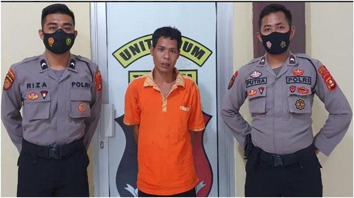 Selipkan Sanggur di Pinggang Kiri, Pria di Musirawas Ditangkap Polisi