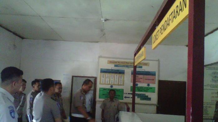 Menyedihkan, Kantor Samsat OKU Selatan Kecil dan Masih Menyewa