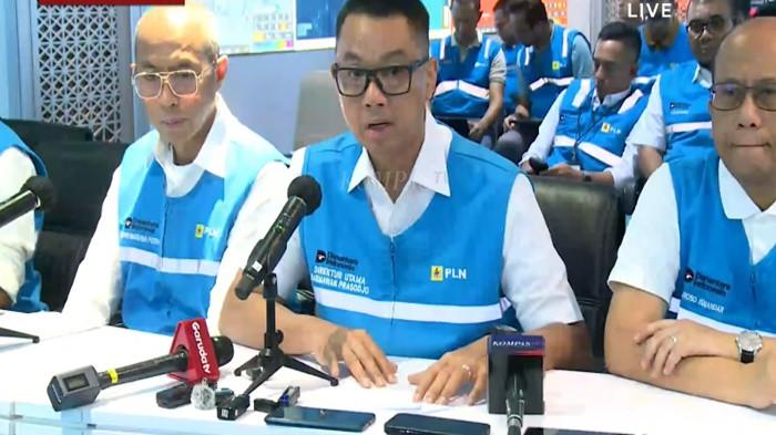 DIRUT PLN -- Melalui Rapat Umum Pemegang Saham (RUPS) PLN yang berlangsung pada Kamis (14/11/2024), Menteri BUMN Erick Thohir kembali mengangkat Darmawan Prasodjo sebagai Direktur Utama PT PLN (Persero).