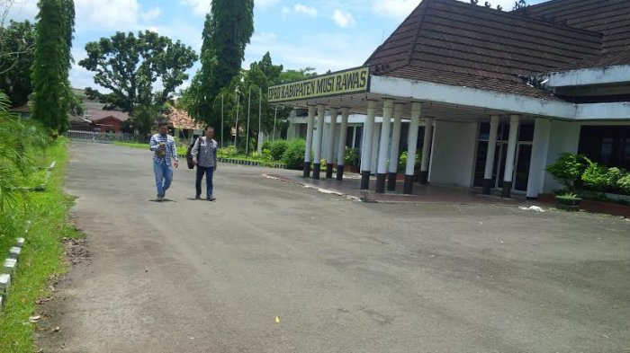 Penyerahan Gedung Terkendala Administrasi