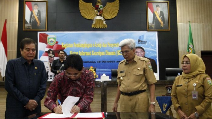 Pemprov Sumsel Terima Aplikasi E-Arsip, Mawardi Yahya Sebut Arsip Penting Bagi Generasi Mendatang