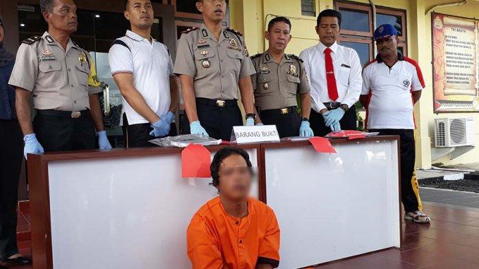 Istri Kaget Saat Buka Kelambu, Suami Sedang Perkosa Anak Tiri di Sebelahnya