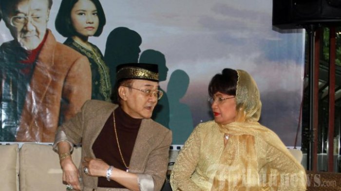 Istri Setia Melayani Saat Eyang Subur Tenangkan Diri dan Mengurung Diri Bertahun-tahun