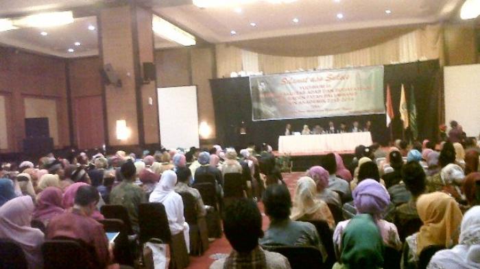 Sebanyak 65 Mahasiswa Fakultas Adab UIN Raden Fatah Diyudisium