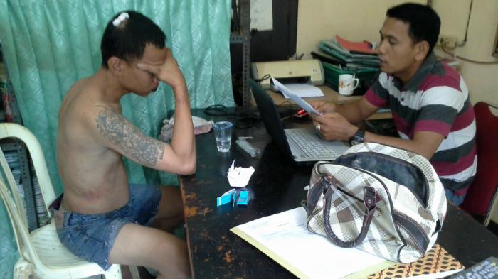 Dengan Gagah Berani, Vera Berhasil Mengejar dan Menangkap Pencopetnya