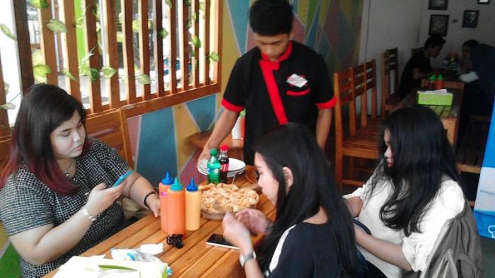 Hompizz Pizza, Makan Pizza ala Luar Negeri Tapi Harga 'Dalam Negeri'