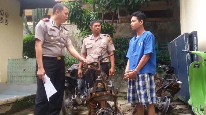 Penjambret Ketakutan Dibakar Massa Saat Ditangkap