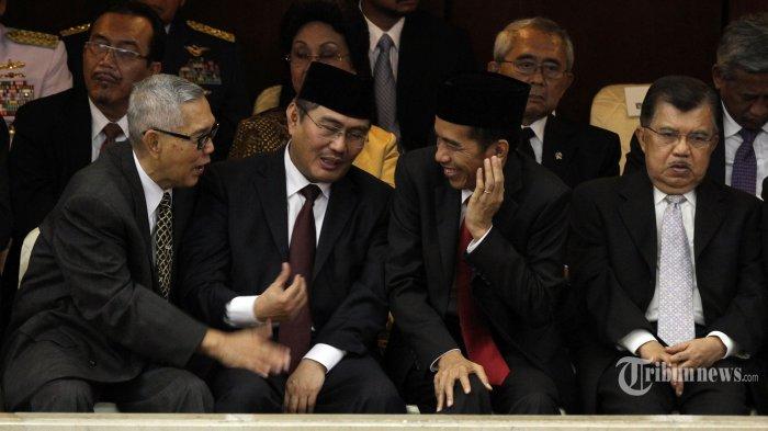 Hal Positif dan Negatif Setahun Pemerintahan Jokowi-JK