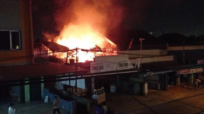 Api Telah Padam, Polisi Ungkap Penyebab Kebakaran Kios Bakso 3 Ilir Palembang