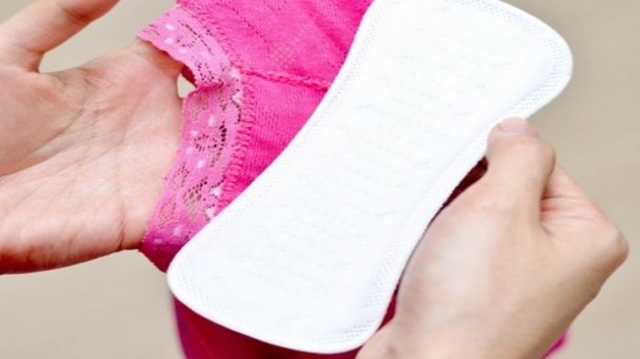 Coba Cek Warna Darah Haid Kamu, Kalau Warnya Seperti Ini Ada Sesuatu di Rahim