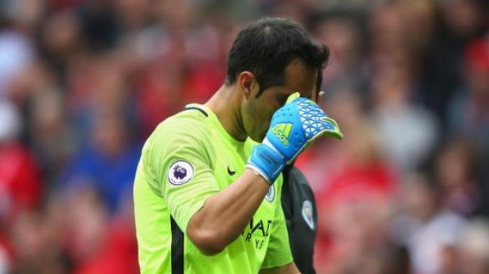 Claudio Bravo Masih Sering Berbuat Kesalahan tapi Puas Bisa Kalahkan Manchester United