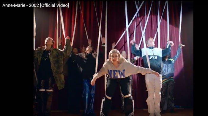 Kunci Gitar (chord) Lagu 2002 - Anne-Marie, Lengkap dengan Lirik dan Vidio Klipnya