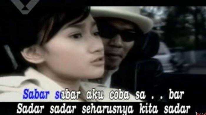 Kunci Gitar Ku Tak Bisa - Slank, Chord Dasar Untuk Pemula, Lengkap Video Klip