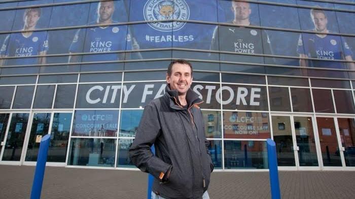 Tukang Kayu ini Akan Kaya Mendadak Jika Leicester City Berhasil Juara Liga Inggris