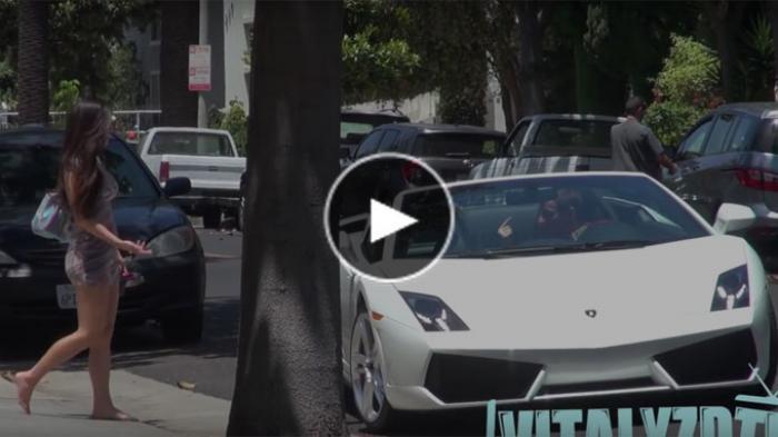 'Dilecehkan' Pengendara Lamborghini, Lihat Reaksi Para Wanita Ini