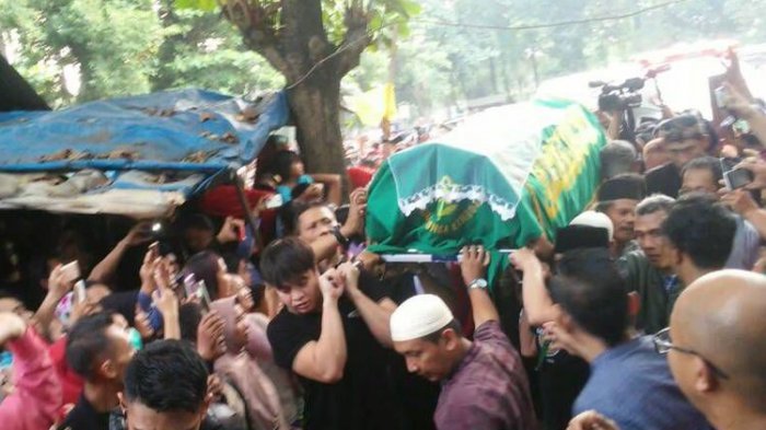 Jenazah Jupe Sudah Dimakamkan tapi Sayang Tidak Terdengar Takbir Mengiringinya ke Liang Lahat