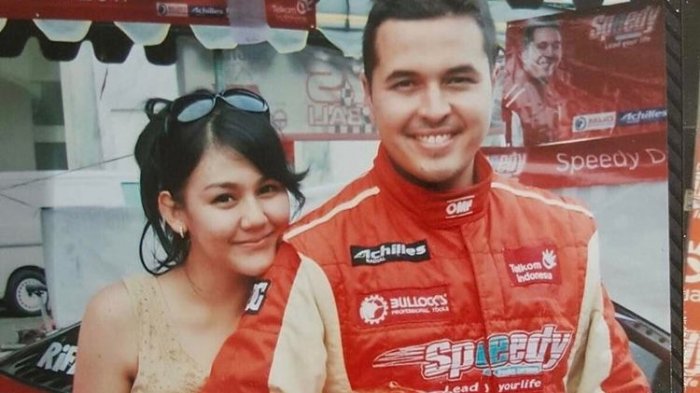 Inilah Bukti Jika Jodoh Tak Kemana, 5 Artis Ini Menikah dengan Para Mantan