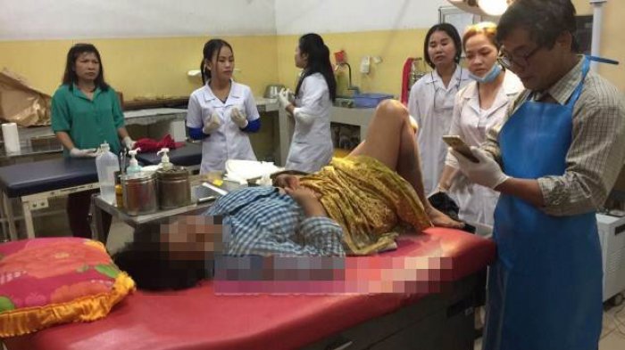 Ada Mentimun Tersangkut di Kemaluannya, Alasan Wanita Ini Pada Dokter Gak Masuk Akal