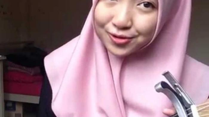 Sempat Jadi Kontroversi, Inilah Suara Merdu Gadis Cantik Saat Nyanyi Lagu Bernuansa Arab Kun Anta