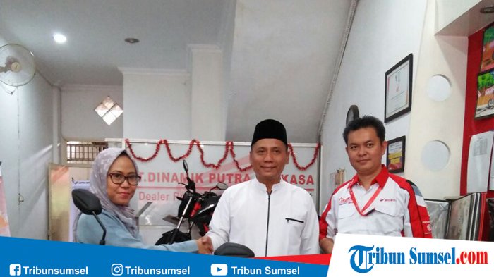 Tolak Sepeda dari Jokowi, Pria Asal Palembang Apdal Dapat Hadiah Pengganti yang Lebih Mahal