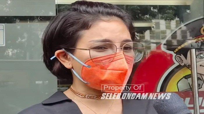 'Kayak Anak Kecil Banget sih', Reaksi Nikita Mirzani saat John Hopkins Hapus Namanya di Bio IG