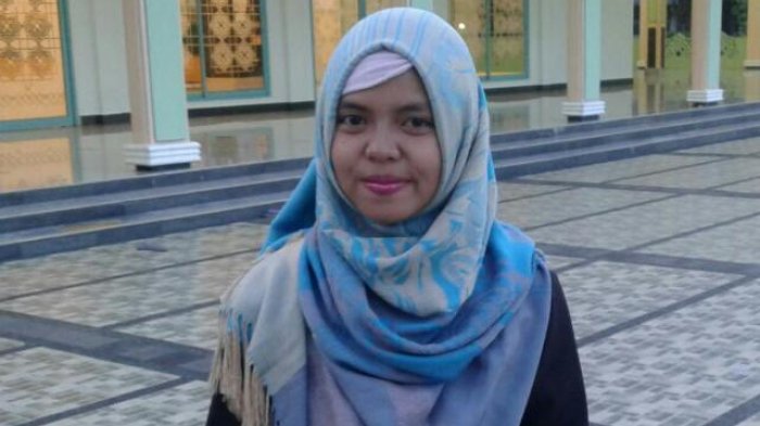 Mengharukan, Demi Biaya Pendidikan, Wanita ini Rela Lakukan Pekerjaan Seperti ini Sejak Kecil